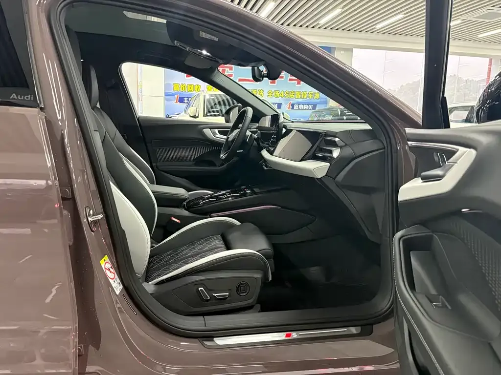 Audi A5L 2025 из CN, фото 4