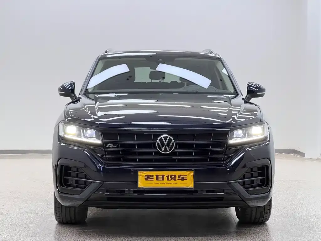 Volkswagen Touareg — фото 3