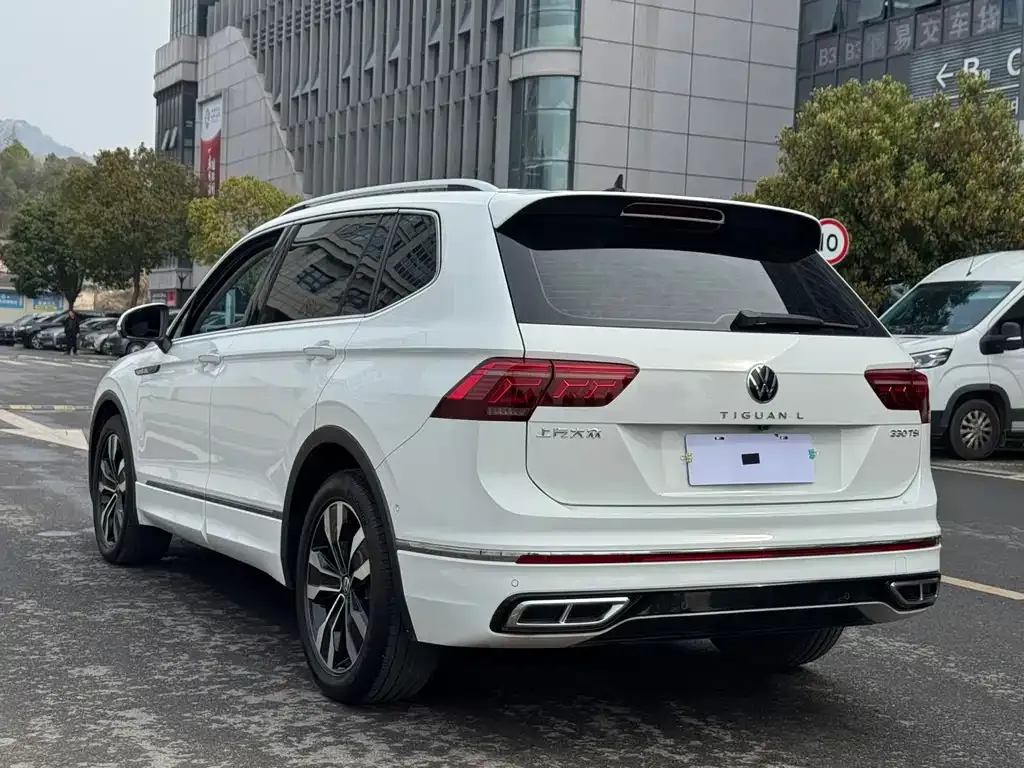 Volkswagen Tiguan L 2023 из CN, фото 9