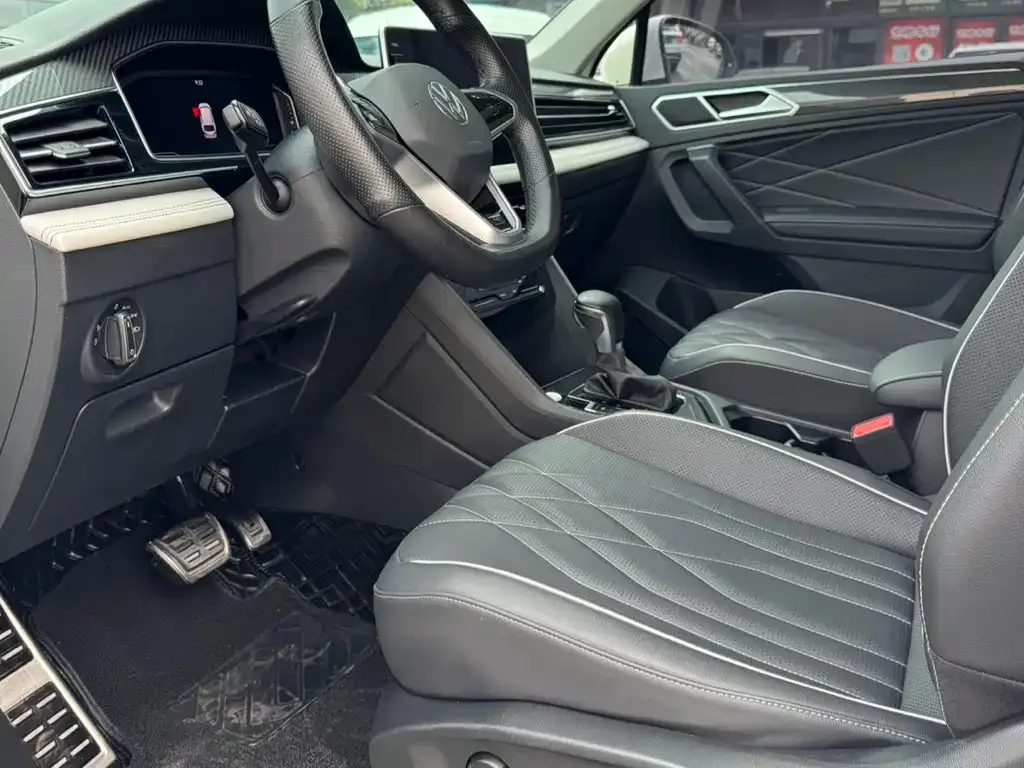 Volkswagen Tiguan L 2023 из CN, фото 6