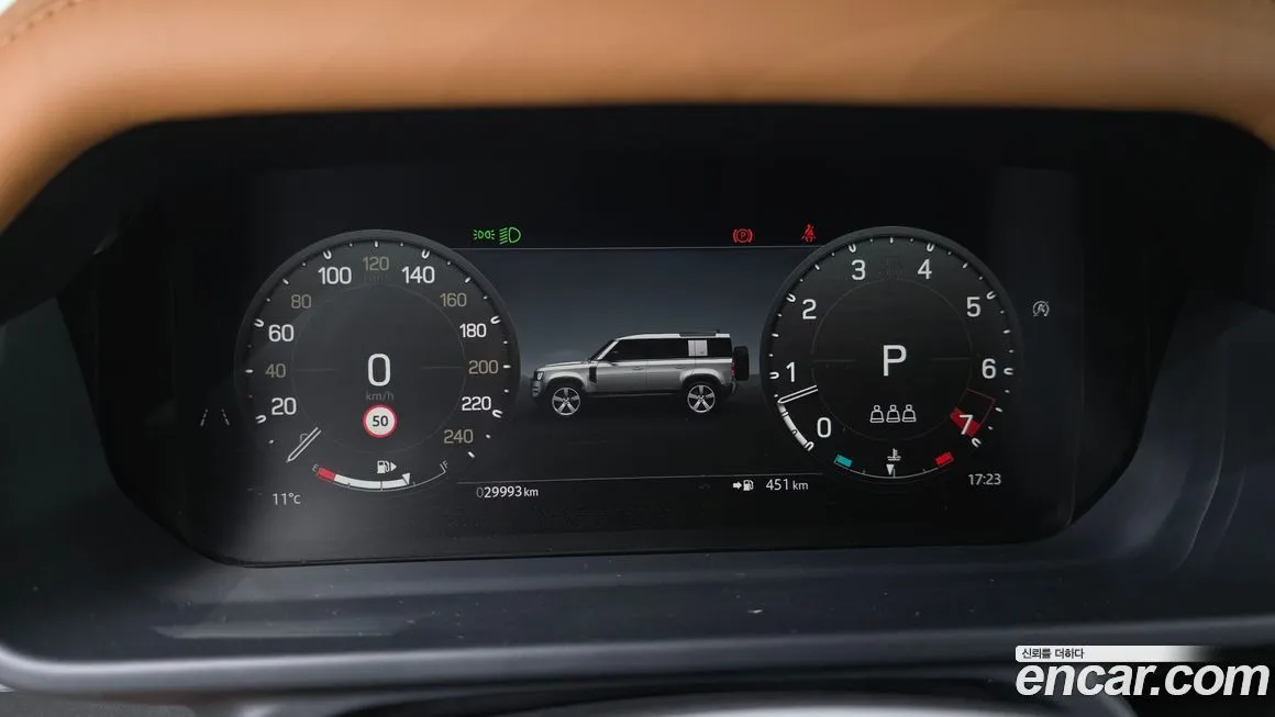 Land Rover Defender 2024 из KR, фото 4