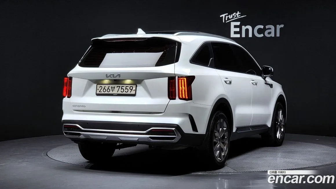 Kia Sorento — фото 3