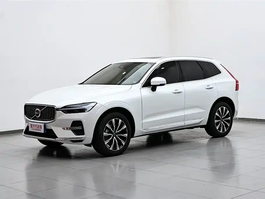 Volvo XC60 — фото 2