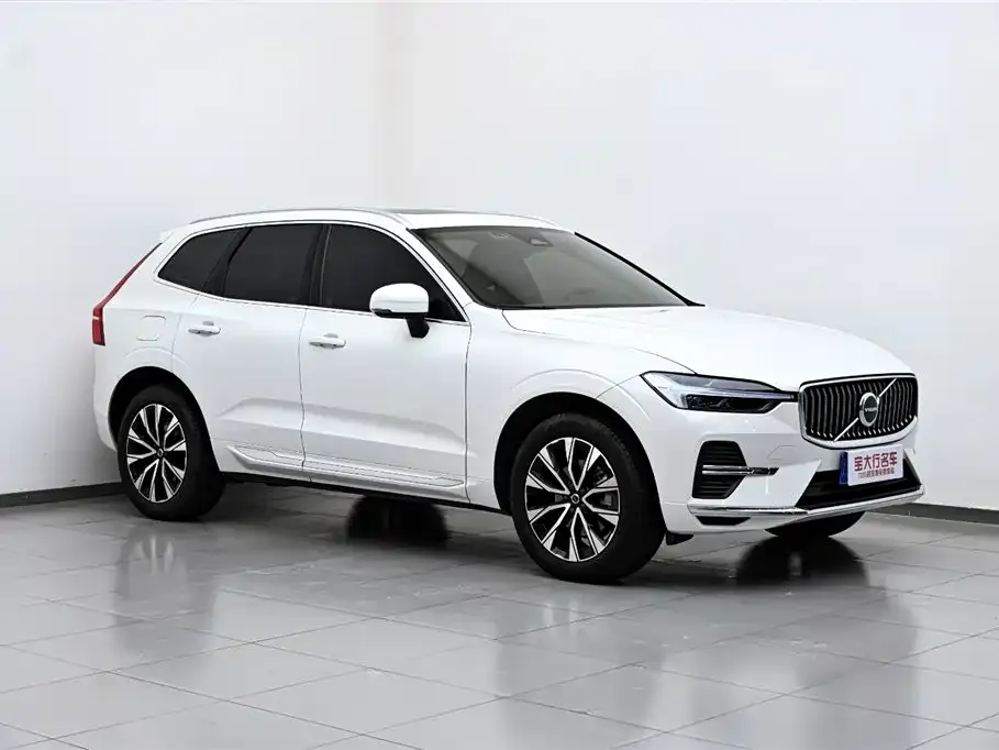 Volvo XC60 — фото 4
