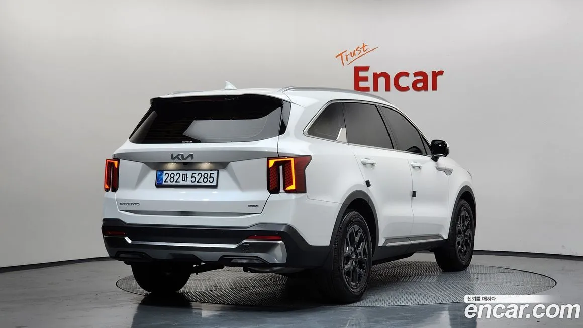 Kia Sorento — фото 5