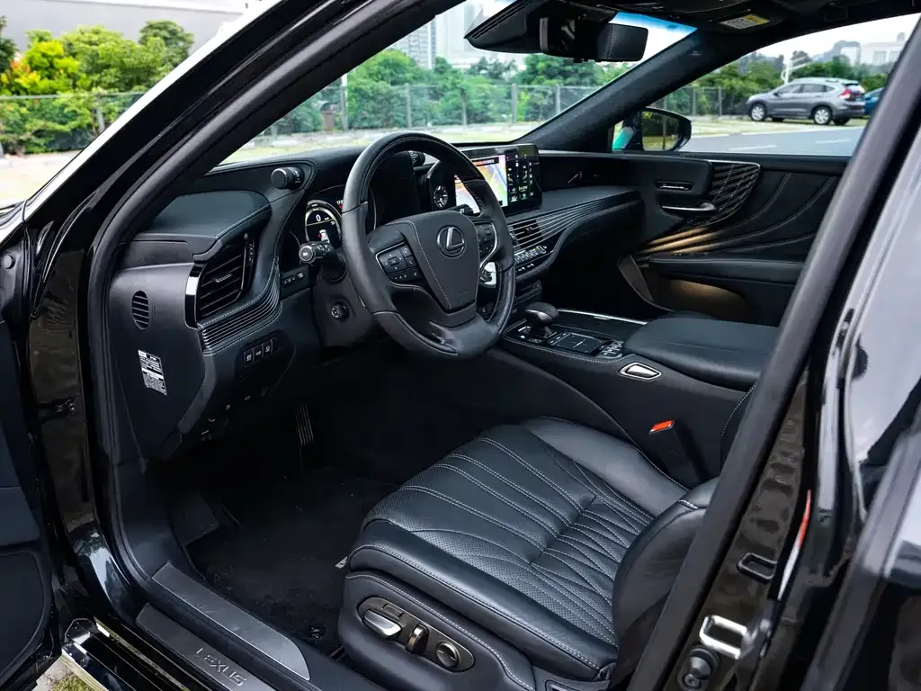 Lexus LS 2021 из CN, фото 6
