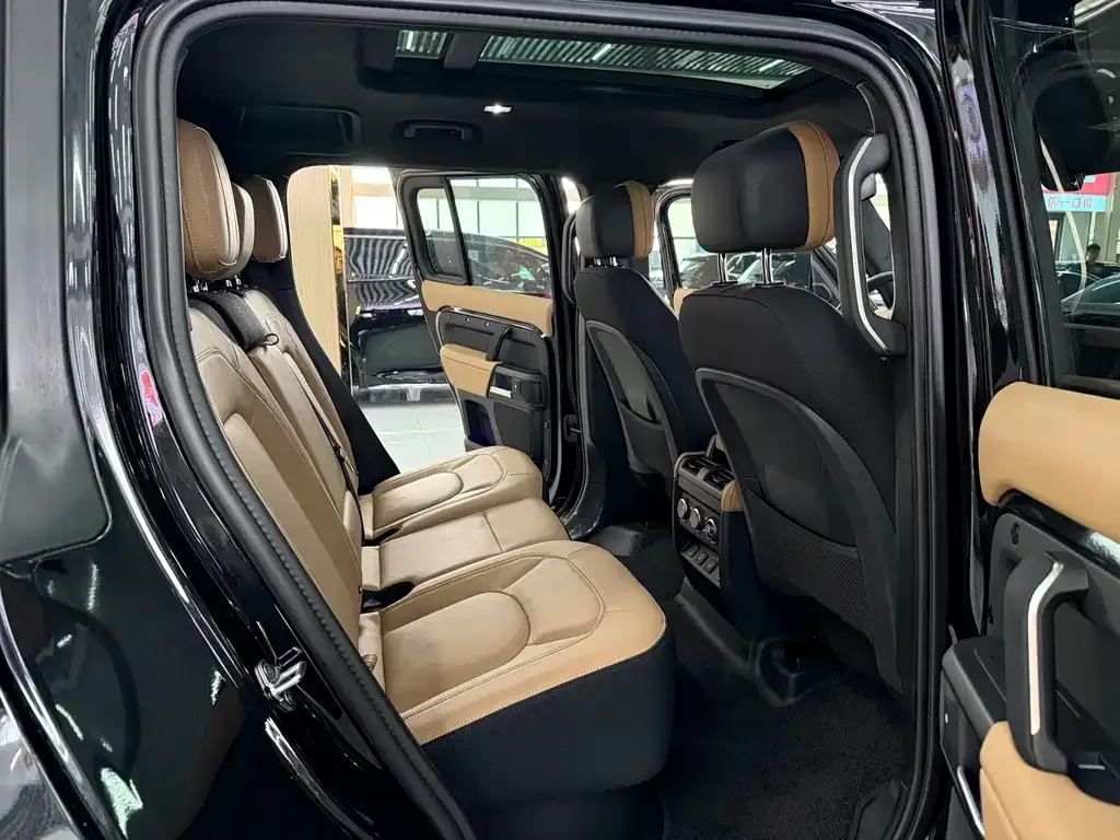 Land Rover Defender 2025 из CN, фото 7