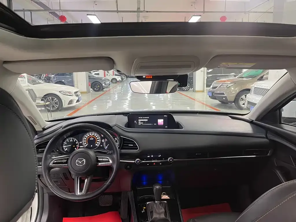 Mazda CX-30 2021 из CN, фото 9