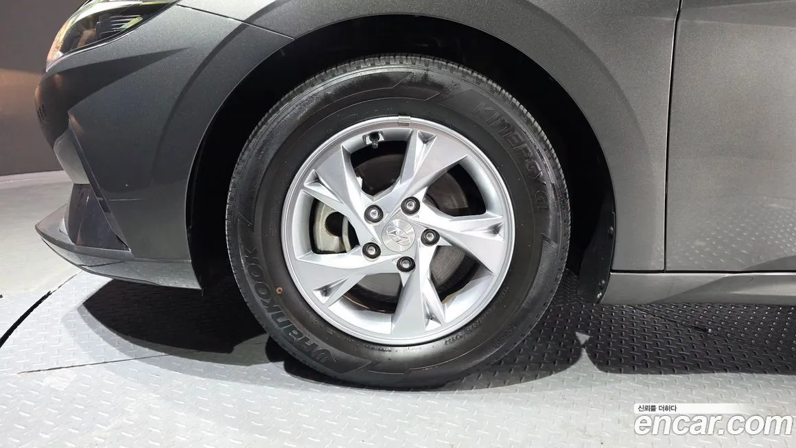 Hyundai AVANTE — фото 9