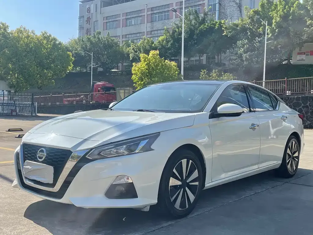 Nissan Teana — фото 6