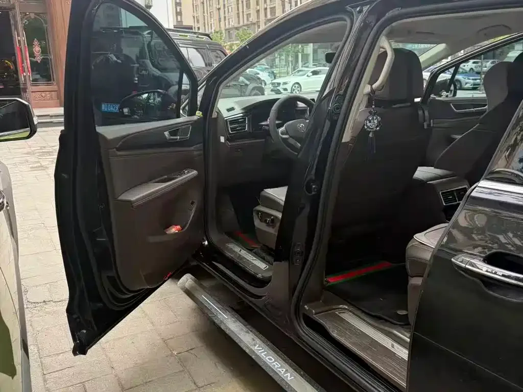 Volkswagen Viloran 2022 из CN, фото 4