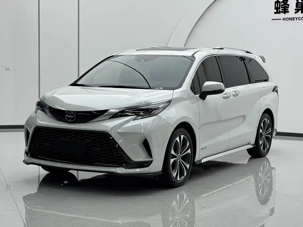 Toyota Granvia 2024 из CN, фото 1