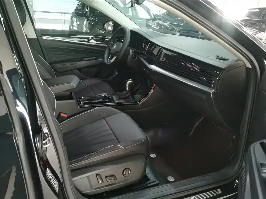 Volkswagen Passat — фото 5