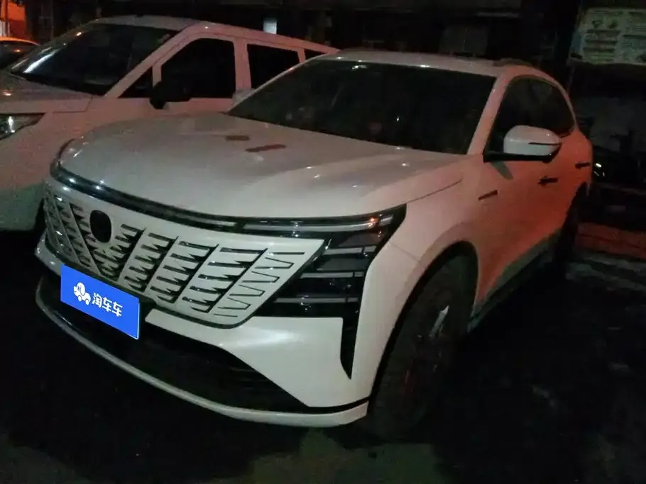 Changan CS75PLUS — фото 1