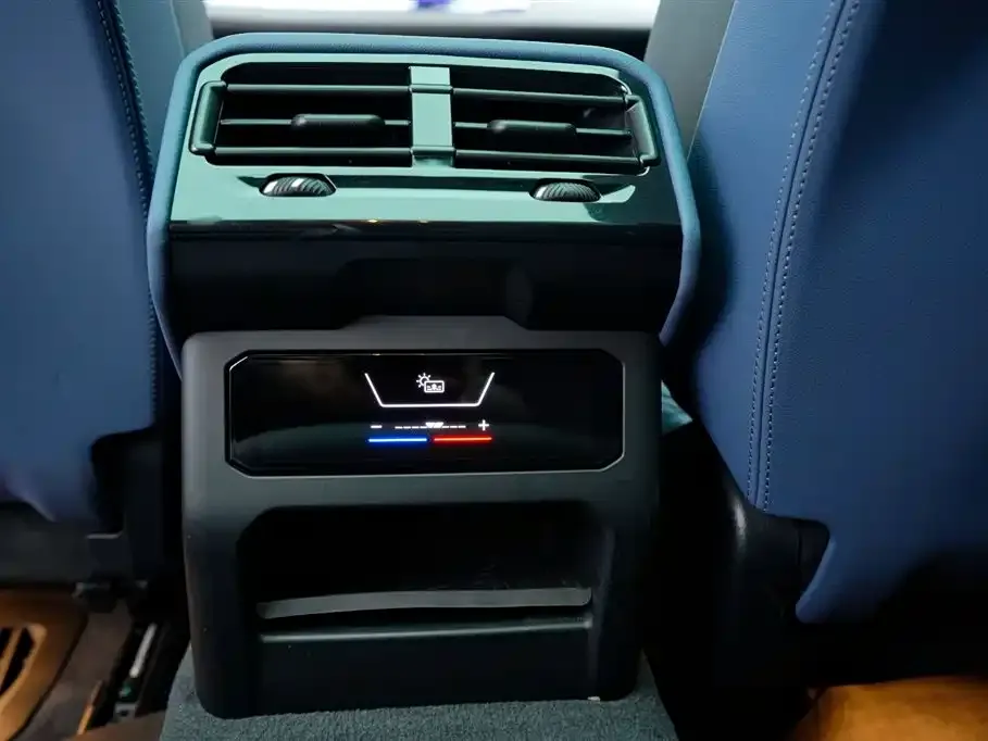 BMW i5 2024 из CN, фото 6