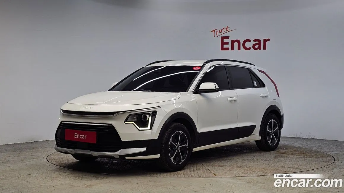 Kia Niro — фото 1