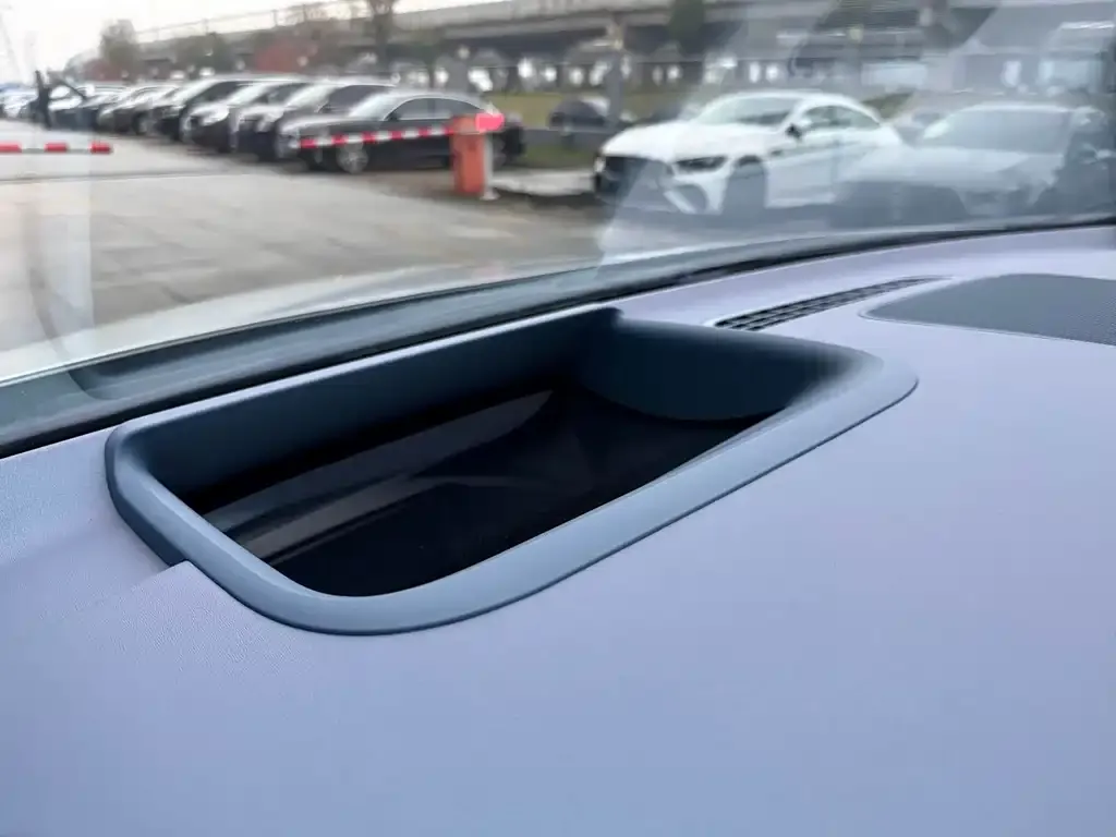 Mercedes-Benz EQE 2023 из CN, фото 6