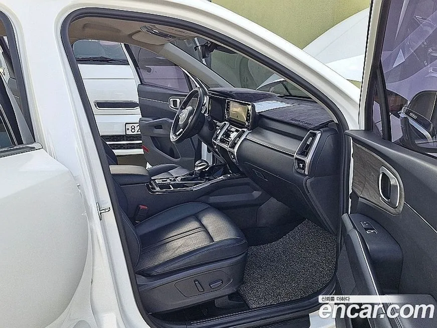 Kia Sorento — фото 5