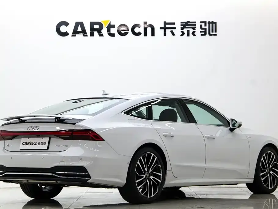 Audi A7 — фото 2
