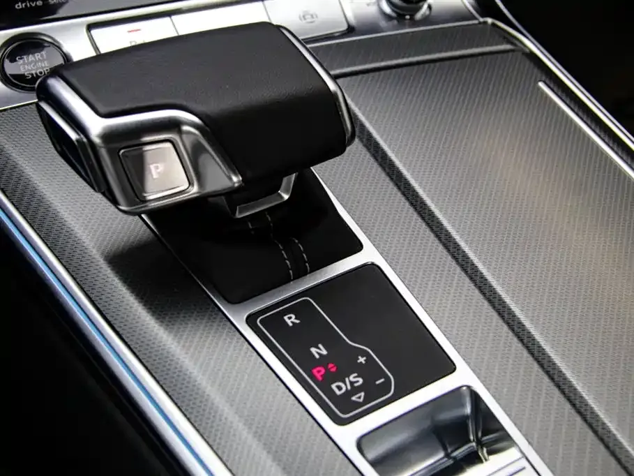 Audi A7 — фото 10