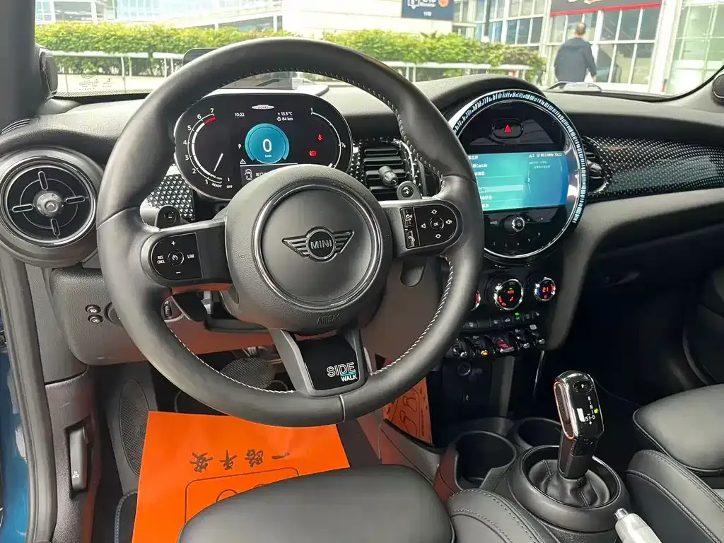 MINI Cooper (3-door) 2021 из CN, фото 2