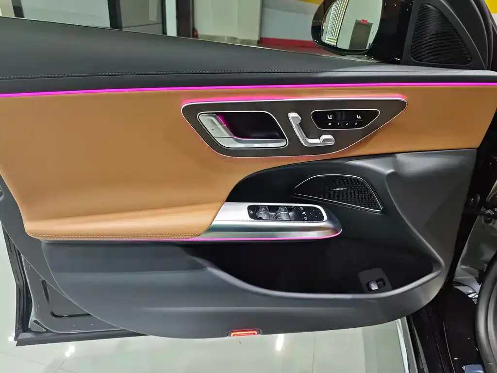 Mercedes-Benz E-Class 2025 из CN, фото 3