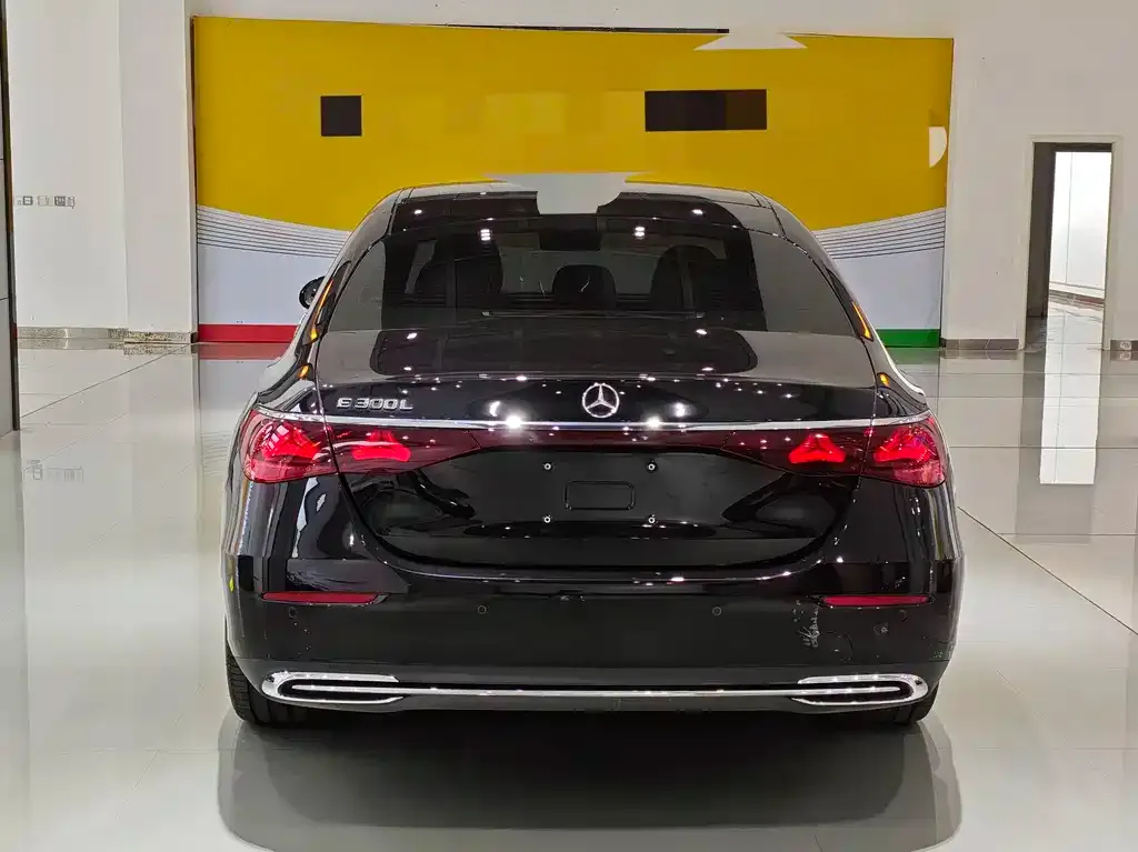 Mercedes-Benz E-Class 2025 из CN, фото 4