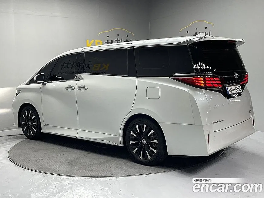 Toyota Alphard 2024 из KR, фото 3