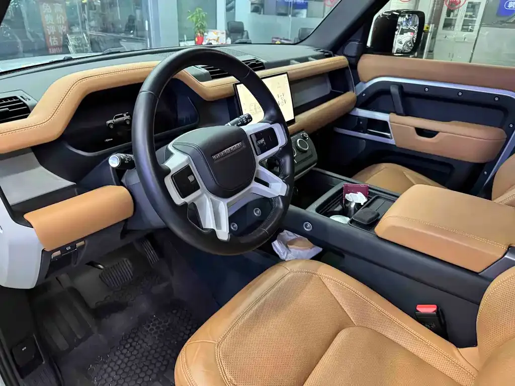 Land Rover Defender — фото 6