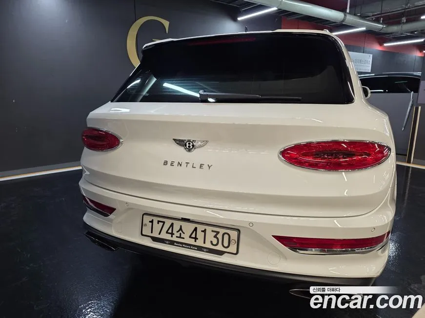 Bentley Bentayga 2022 из KR, фото 2