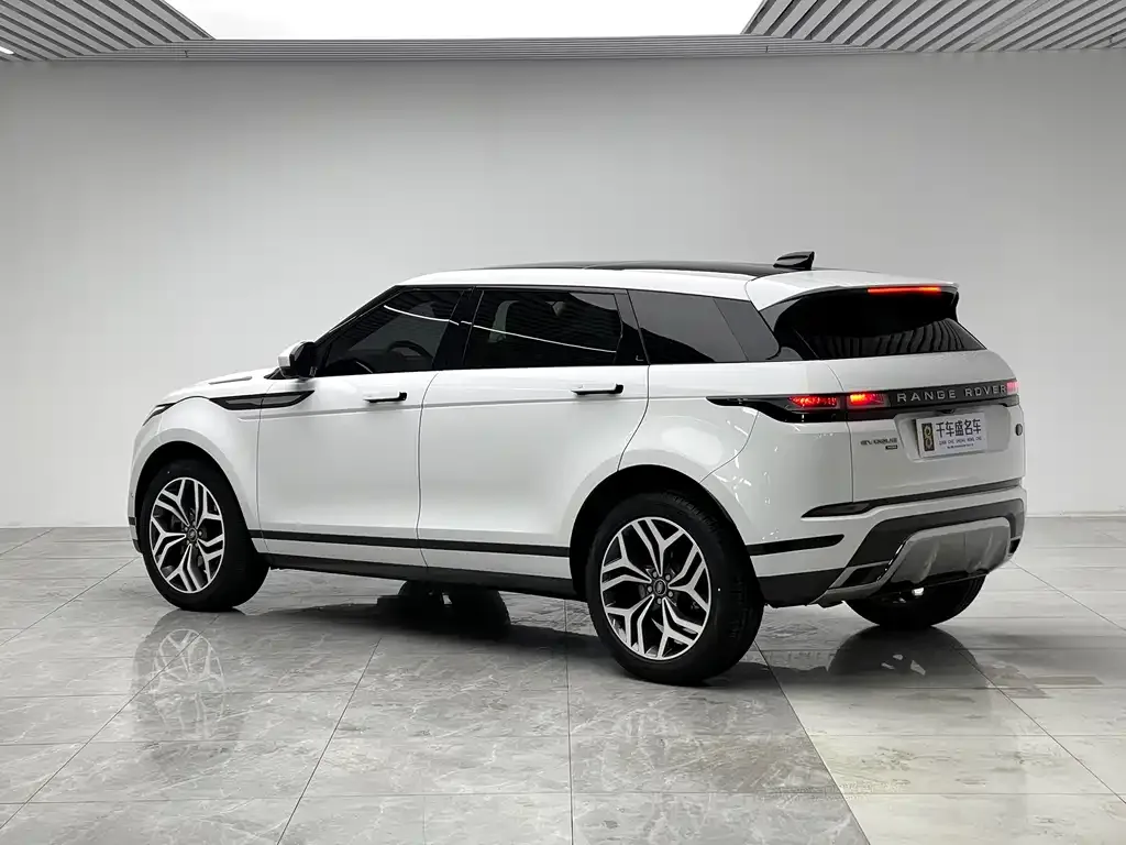 Land Rover Evoque — фото 5