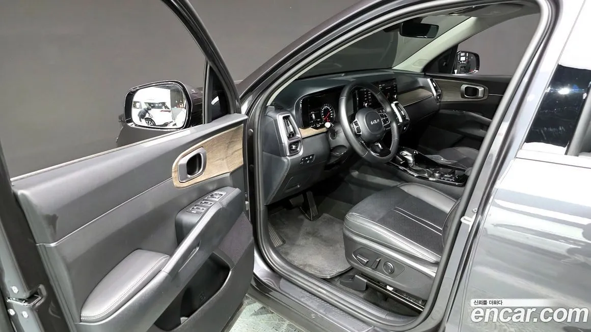 Kia Sorento — фото 7