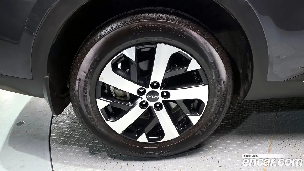 Kia Sorento — фото 6