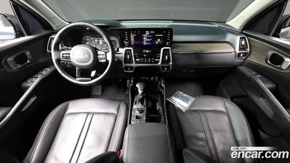 Kia Sorento — фото 8