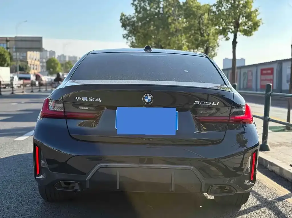 BMW 3 Series 2023 из CN, фото 7