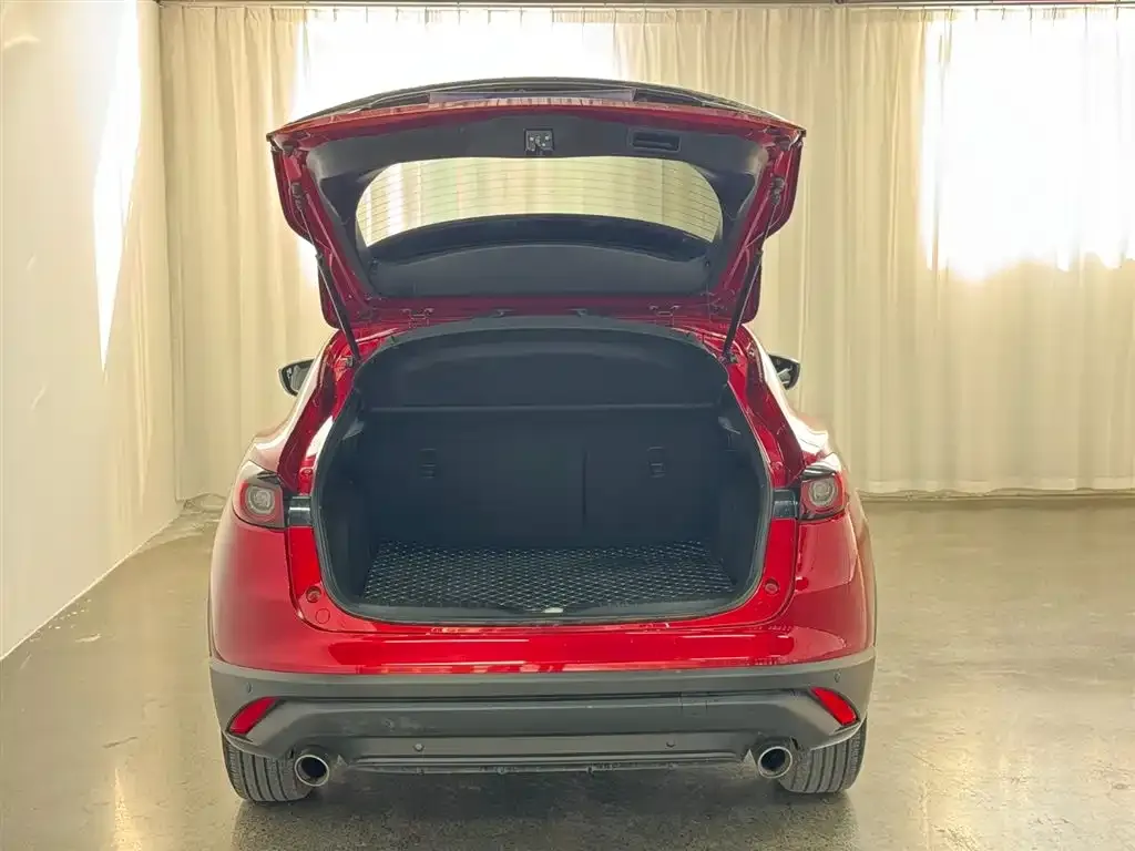 Mazda CX-4 2023 из CN, фото 3