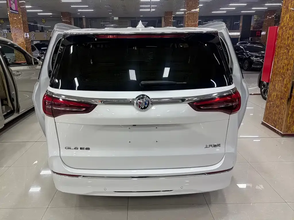 Buick GL8 2024 из CN, фото 6