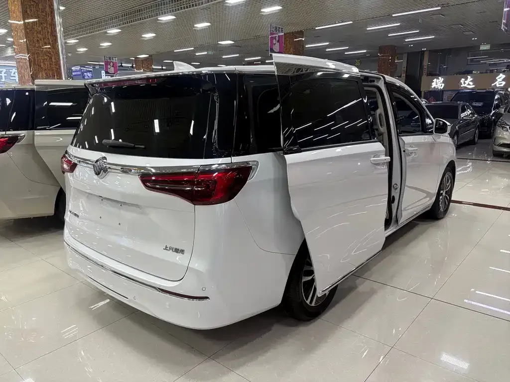Buick GL8 2024 из CN, фото 5