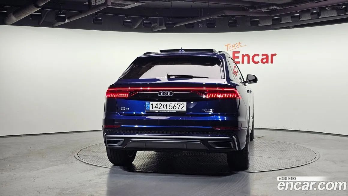 Audi Q8 2021 из KR, фото 3