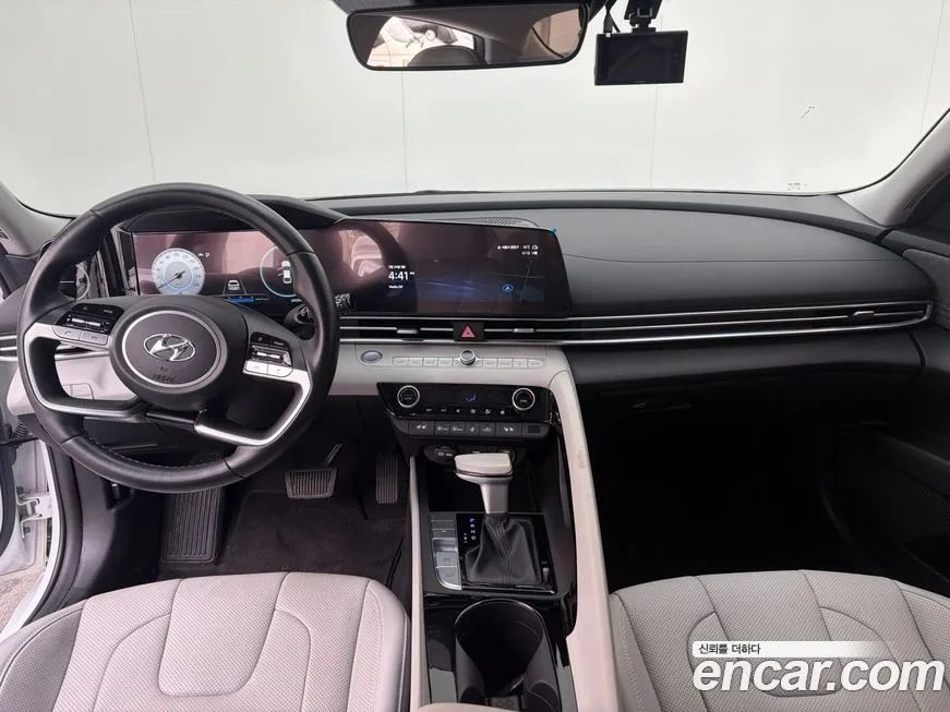Hyundai AVANTE — фото 4