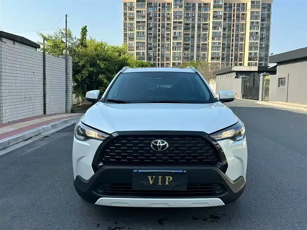 Toyota Corolla Cross 2024 из CN, фото 3