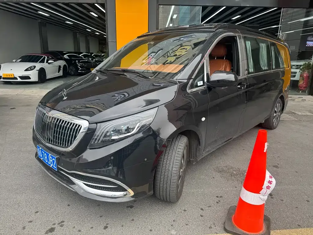 Mercedes-Benz Vito — фото 1