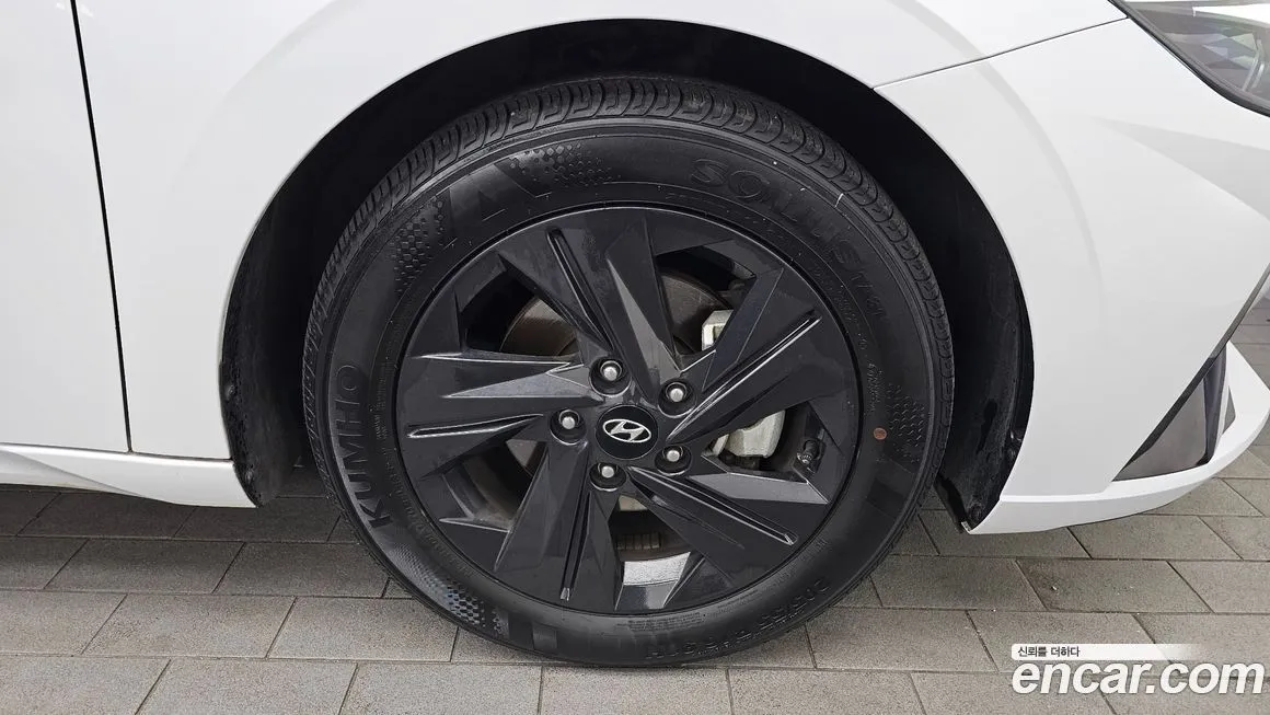 Hyundai AVANTE — фото 4