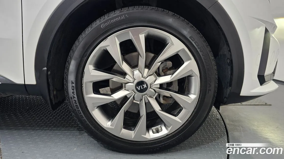 Kia Sorento — фото 8