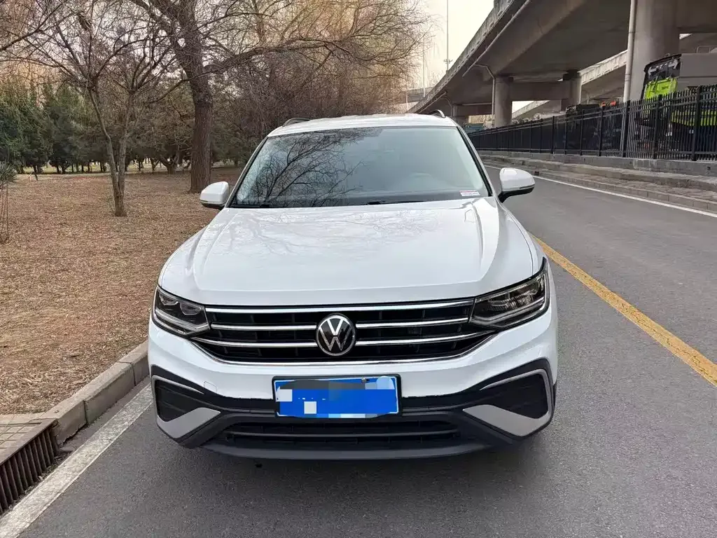 Volkswagen Tiguan L 2022 из CN, фото 6