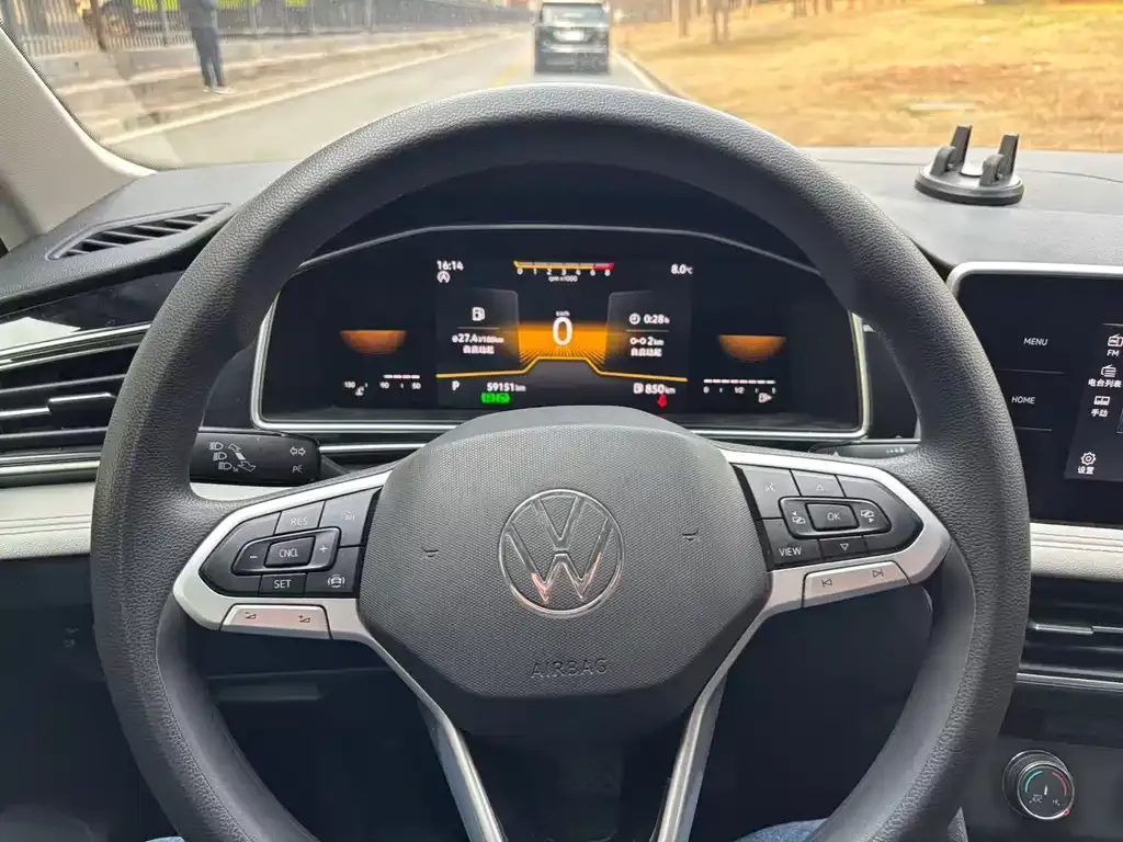 Volkswagen Tiguan L 2022 из CN, фото 8