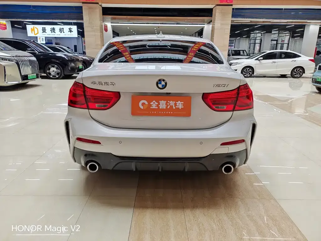 BMW 1 Series 2023 из CN, фото 8