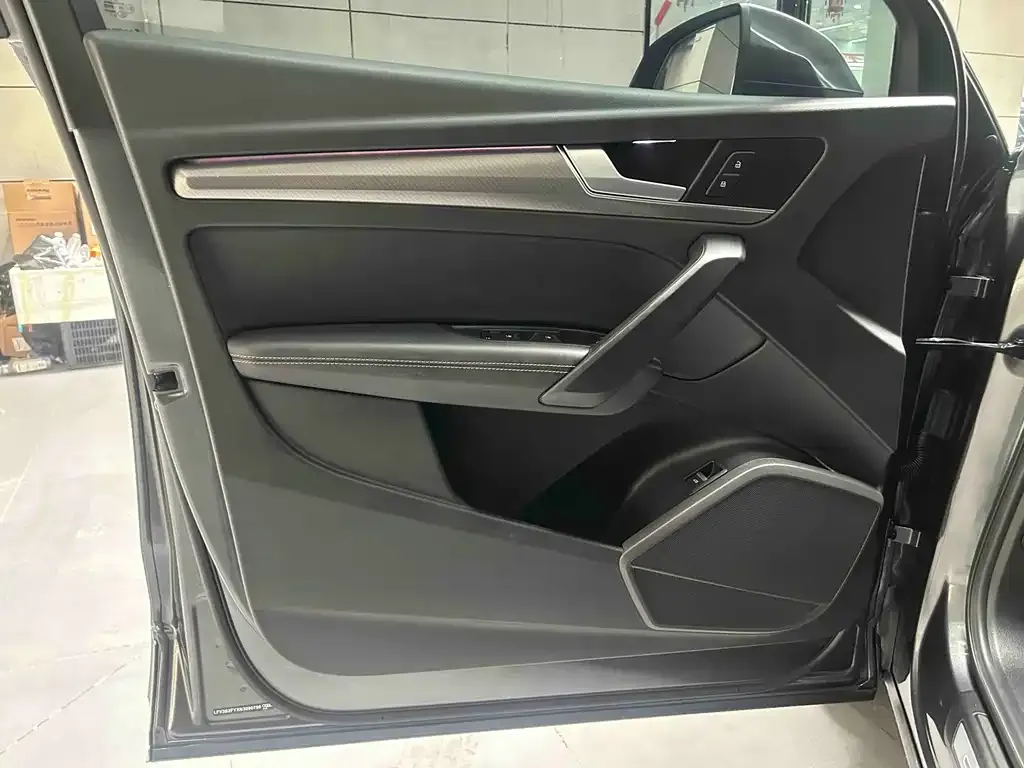 Audi Q5L 2022 из CN, фото 3