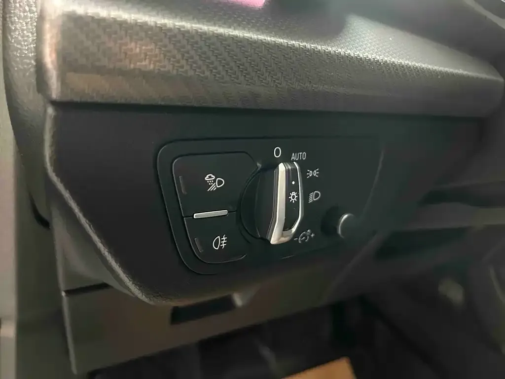 Audi Q5L 2022 из CN, фото 5