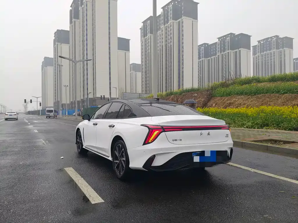 Hongqi H6 2025 из CN, фото 6